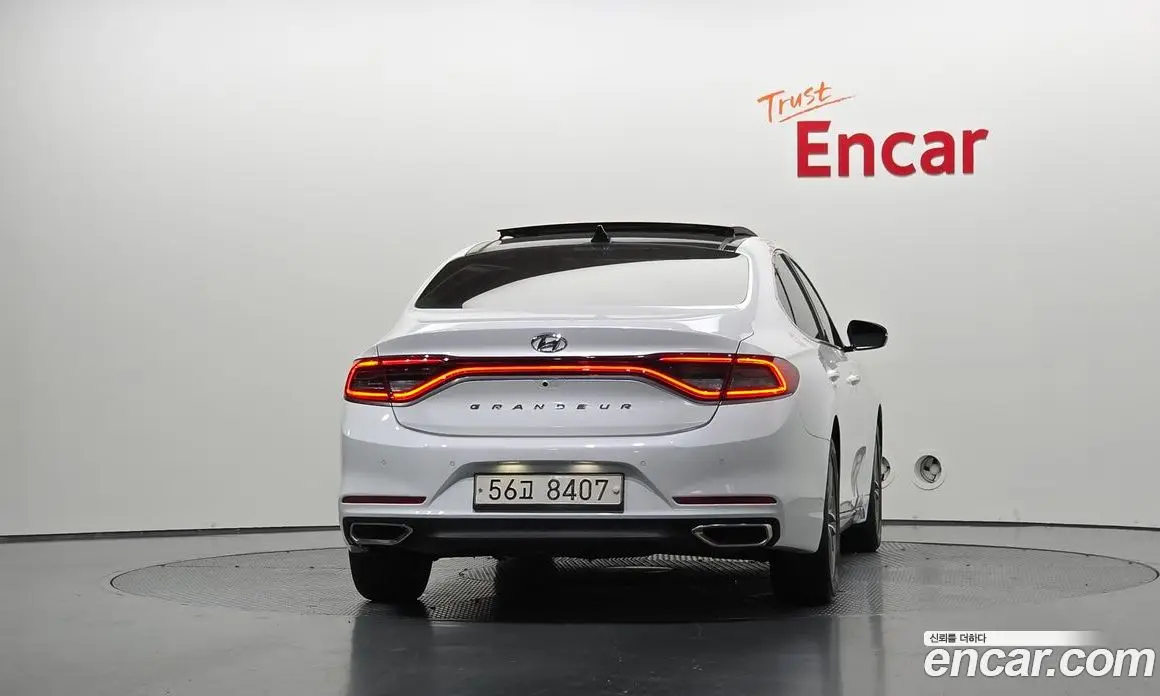 Hyundai Grandeur 2019 2.4 автомат (гидро), фото 4