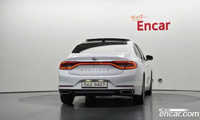 Hyundai Grandeur 2019 2.4 автомат (гидро), миниатюра 4