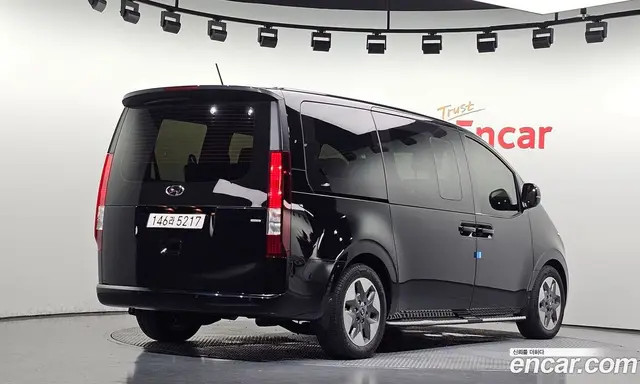 Hyundai Staria 2023 2.2 автомат (гидро), миниатюра 2