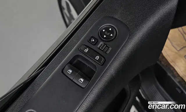 Hyundai Staria 2023 2.2 автомат (гидро), миниатюра 12