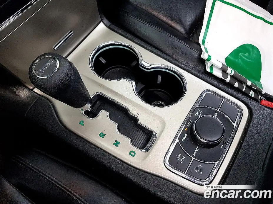 Jeep Cherokee 2013 3.0 автомат (гидро), фото 13
