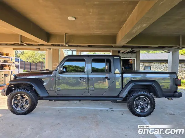 Jeep Gladiator 2021 3.6 автомат (гидро), миниатюра 9 Jeep Gladiator 2021 3.6 автомат (гидро), миниатюра 9