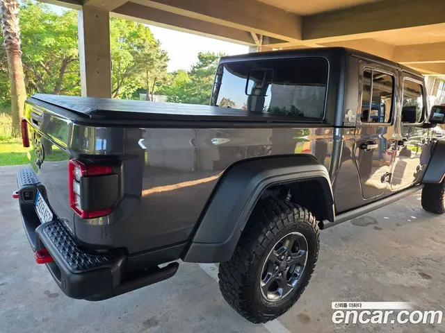 Jeep Gladiator 2021 3.6 автомат (гидро), миниатюра 10 Jeep Gladiator 2021 3.6 автомат (гидро), миниатюра 10