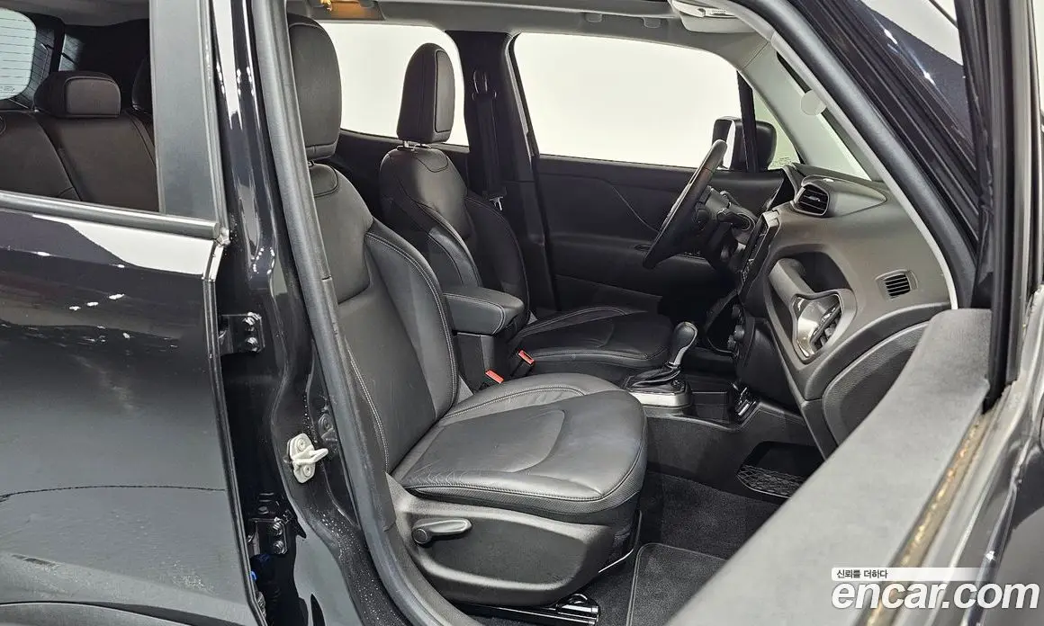 Jeep Renegade 2021 2.4 автомат (гидро), фото 9 Jeep Renegade 2021 2.4 автомат (гидро), фото 9