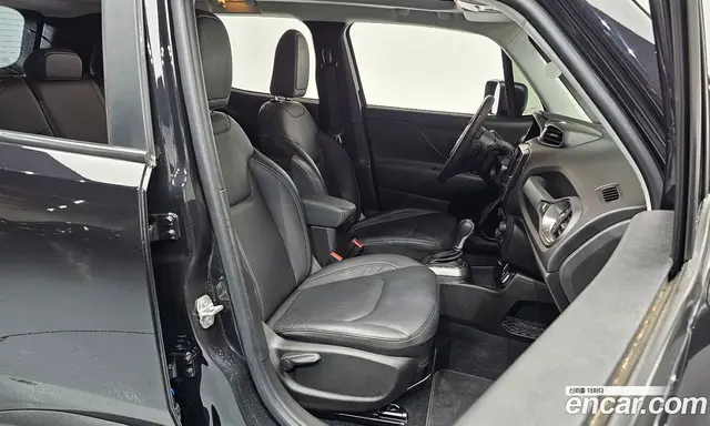 Jeep Renegade 2021 2.4 автомат (гидро), миниатюра 9 Jeep Renegade 2021 2.4 автомат (гидро), миниатюра 9