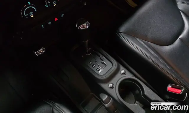 Jeep Wrangler 2016 3.6 автомат (гидро), миниатюра 9 Jeep Wrangler 2016 3.6 автомат (гидро), миниатюра 9