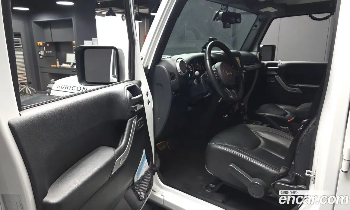 Jeep Wrangler 2016 3.6 автомат (гидро), фото 10 Jeep Wrangler 2016 3.6 автомат (гидро), фото 10