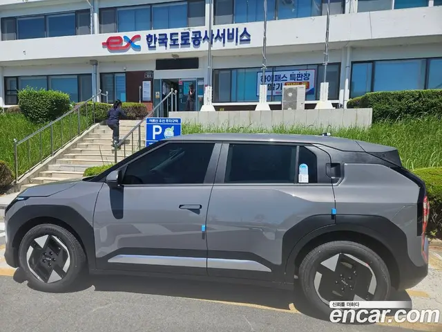 Kia EV3 2026 0.2 автомат (гидро), миниатюра 3 Kia EV3 2026 0.2 автомат (гидро), миниатюра 3