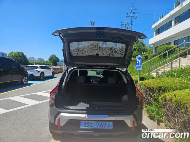Kia EV3 2026 0.2 автомат (гидро), миниатюра 10 Kia EV3 2026 0.2 автомат (гидро), миниатюра 10