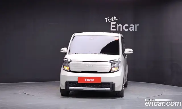 Kia Ray 2024 1.0 автомат (гидро), миниатюра 3 Kia Ray 2024 1.0 автомат (гидро), миниатюра 3