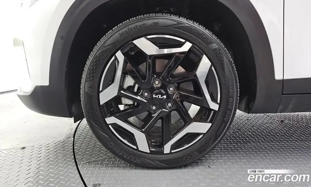 Kia Seltos 2022 1.6 автомат (гидро), миниатюра 5