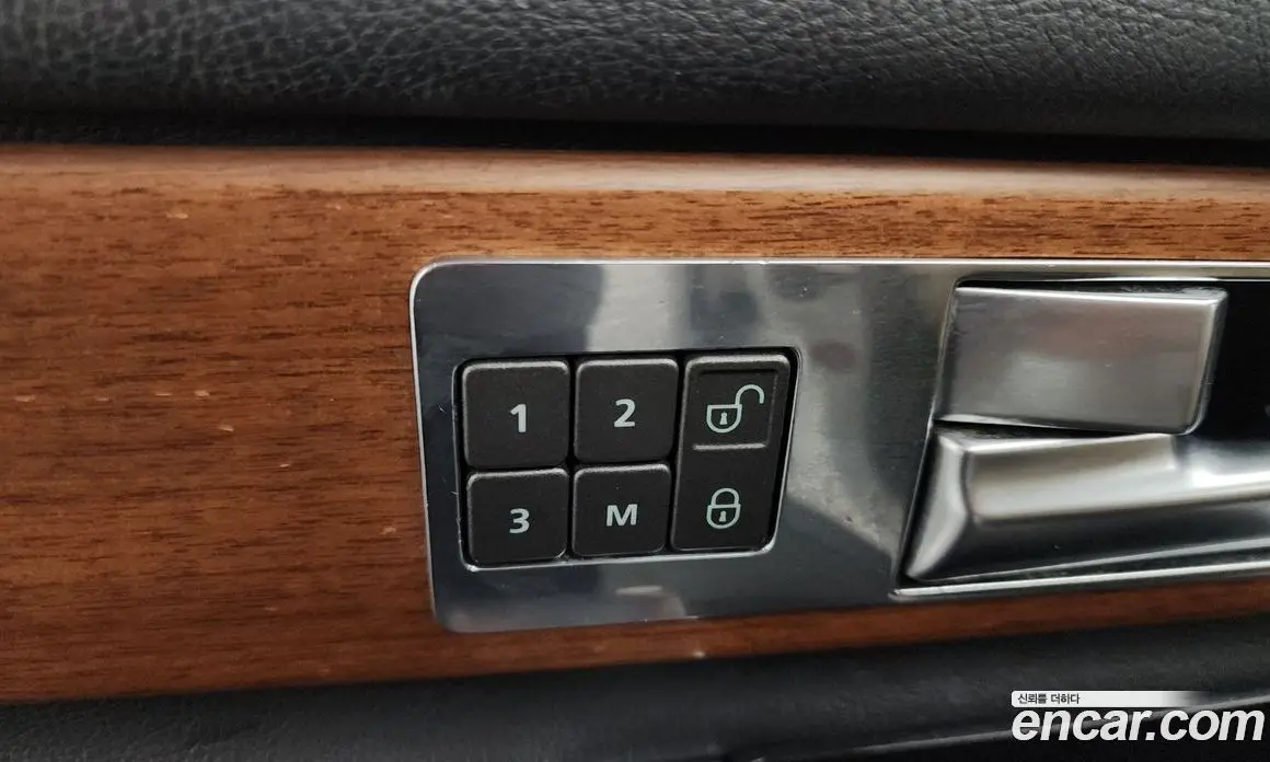 Land Rover Discovery 2015 3.0 автомат (гидро), фото 17 Land Rover Discovery 2015 3.0 автомат (гидро), фото 17