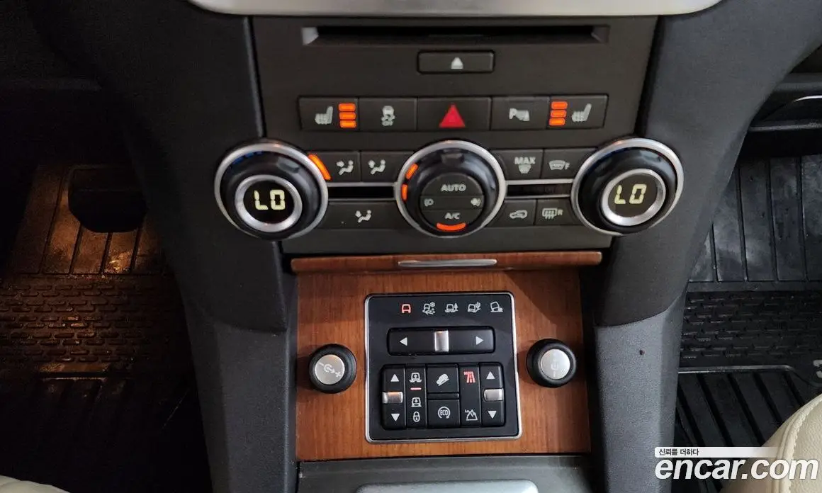 Land Rover Discovery 2015 3.0 автомат (гидро), фото 19 Land Rover Discovery 2015 3.0 автомат (гидро), фото 19