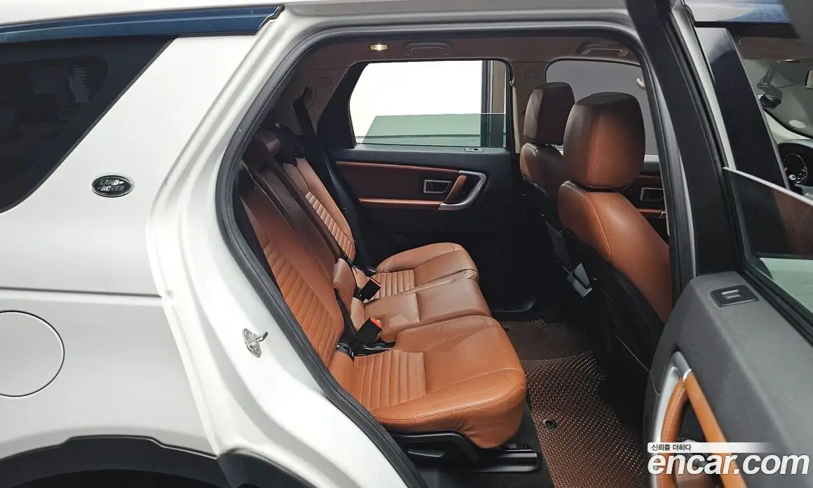 Land Rover Discovery Sport 2016 2.0 автомат (гидро), фото 11