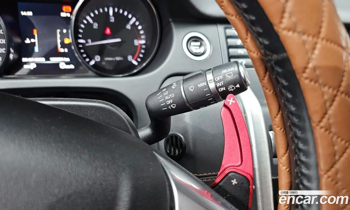 Land Rover Discovery Sport 2016 2.0 автомат (гидро), фото 17