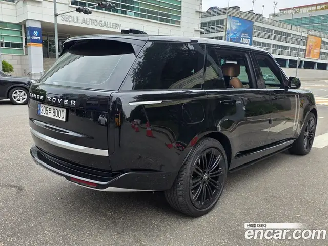 Land Rover Range Rover 2024 4.4 автомат (гидро), миниатюра 4 Land Rover Range Rover 2024 4.4 автомат (гидро), миниатюра 4