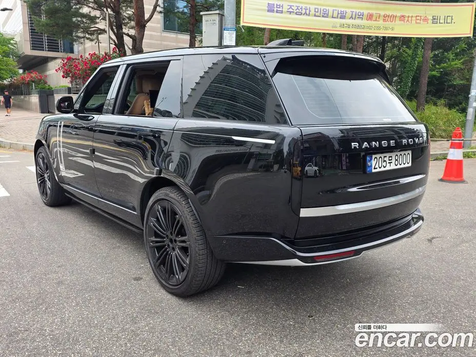 Land Rover Range Rover 2024 4.4 автомат (гидро), фото 5 Land Rover Range Rover 2024 4.4 автомат (гидро), фото 5