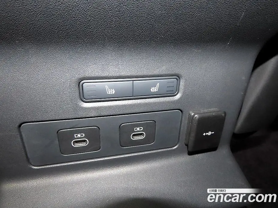 Land Rover Range Rover Velar 2024 3.0 автомат (гидро), фото 14