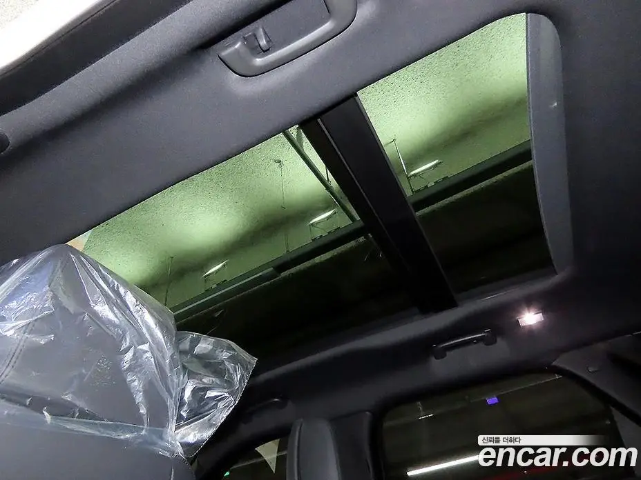 Land Rover Range Rover Velar 2024 3.0 автомат (гидро), фото 16