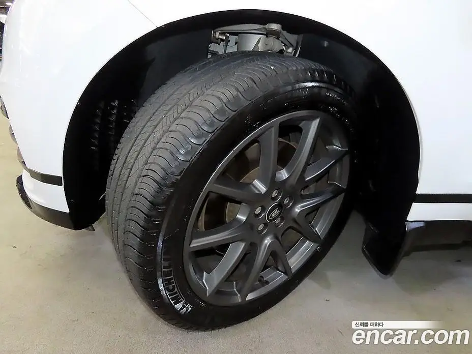 Land Rover Range Rover Velar 2024 3.0 автомат (гидро), фото 20