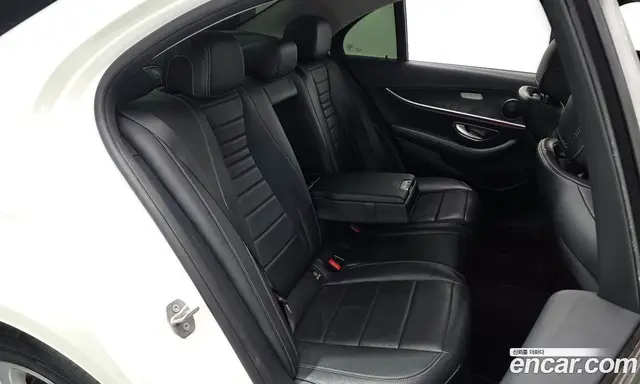Mercedes-Benz E-Class 2016 1.9 автомат (гидро), миниатюра 11 Mercedes-Benz E-Class 2016 1.9 автомат (гидро), миниатюра 11