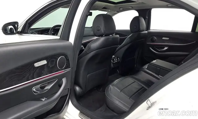 Mercedes-Benz E-Class 2016 1.9 автомат (гидро), миниатюра 12