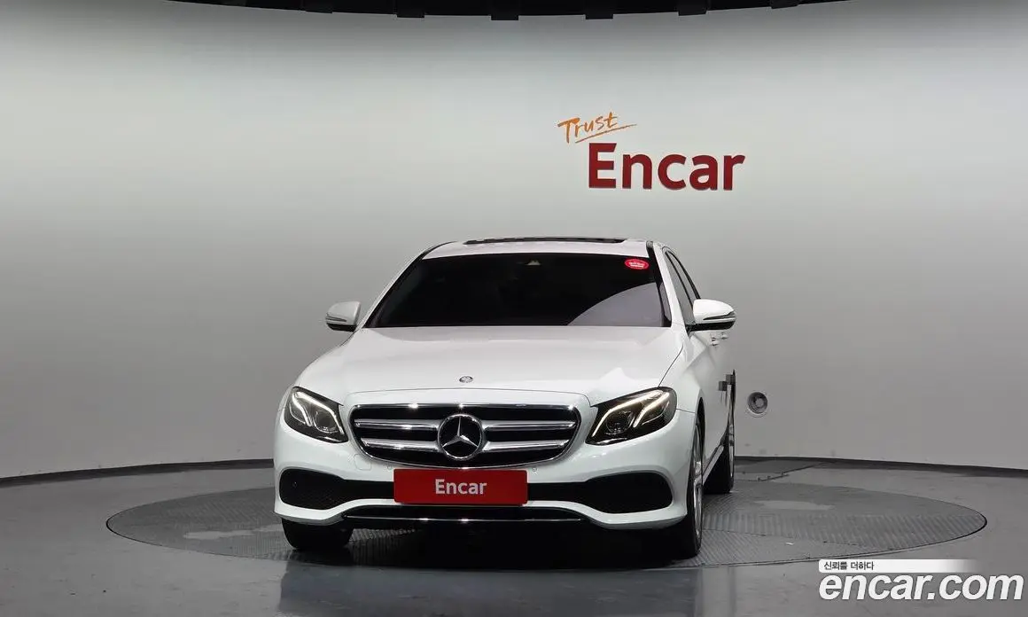 Mercedes-Benz E-Class 2016 1.9 автомат (гидро), фото 3 Mercedes-Benz E-Class 2016 1.9 автомат (гидро), фото 3