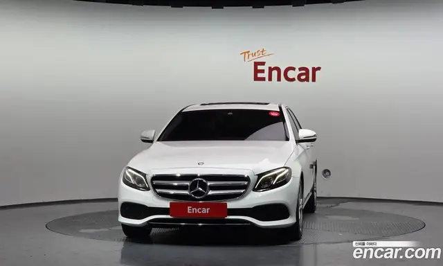 Mercedes-Benz E-Class 2016 1.9 автомат (гидро), миниатюра 3 Mercedes-Benz E-Class 2016 1.9 автомат (гидро), миниатюра 3