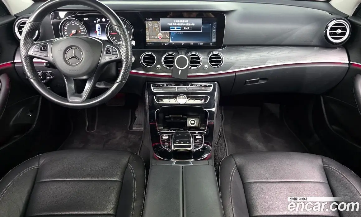 Mercedes-Benz E-Class 2016 1.9 автомат (гидро), фото 7 Mercedes-Benz E-Class 2016 1.9 автомат (гидро), фото 7