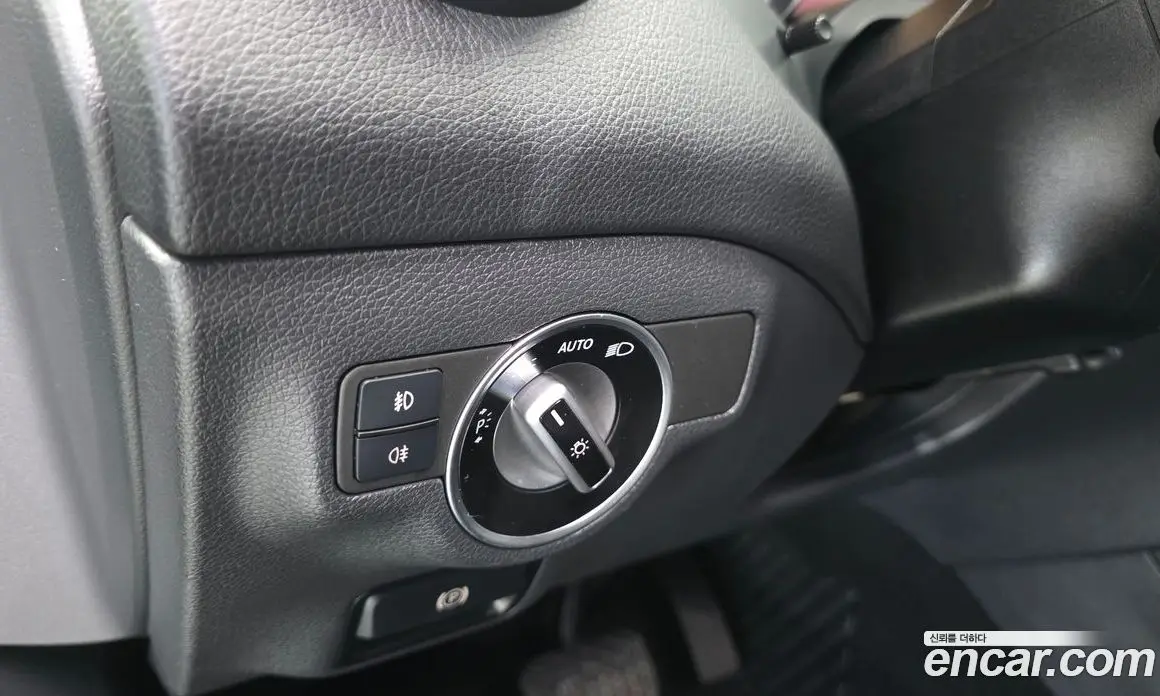 Mercedes-Benz GLA-Class 2019 2.0 автомат (гидро), фото 14 Mercedes-Benz GLA-Class 2019 2.0 автомат (гидро), фото 14