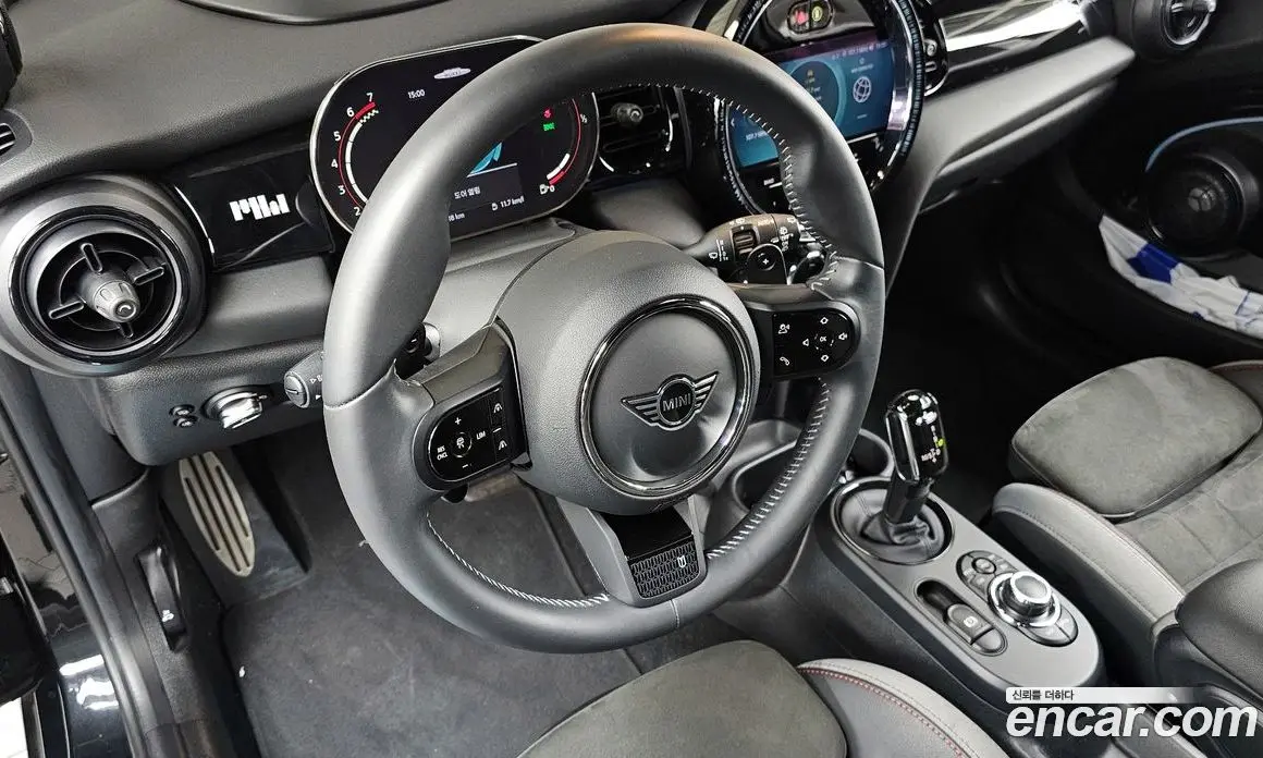 Mini Cooper 2023 2.0 автомат (гидро), фото 13 Mini Cooper 2023 2.0 автомат (гидро), фото 13