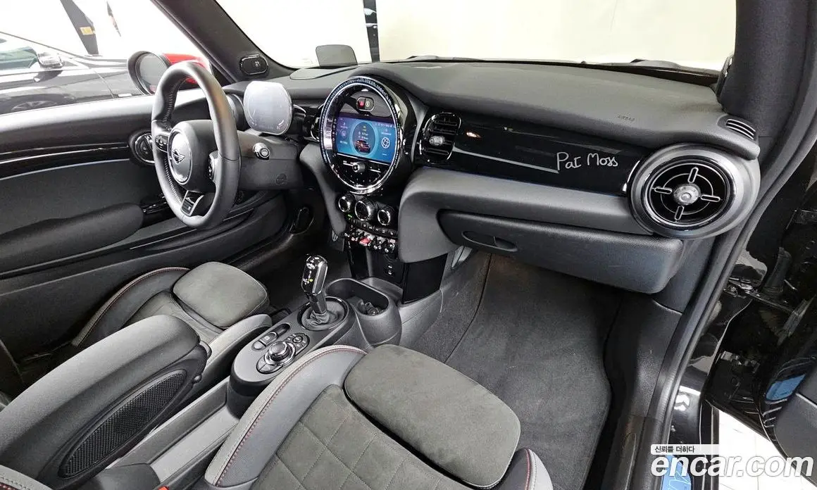 Mini Cooper 2023 2.0 автомат (гидро), фото 7 Mini Cooper 2023 2.0 автомат (гидро), фото 7
