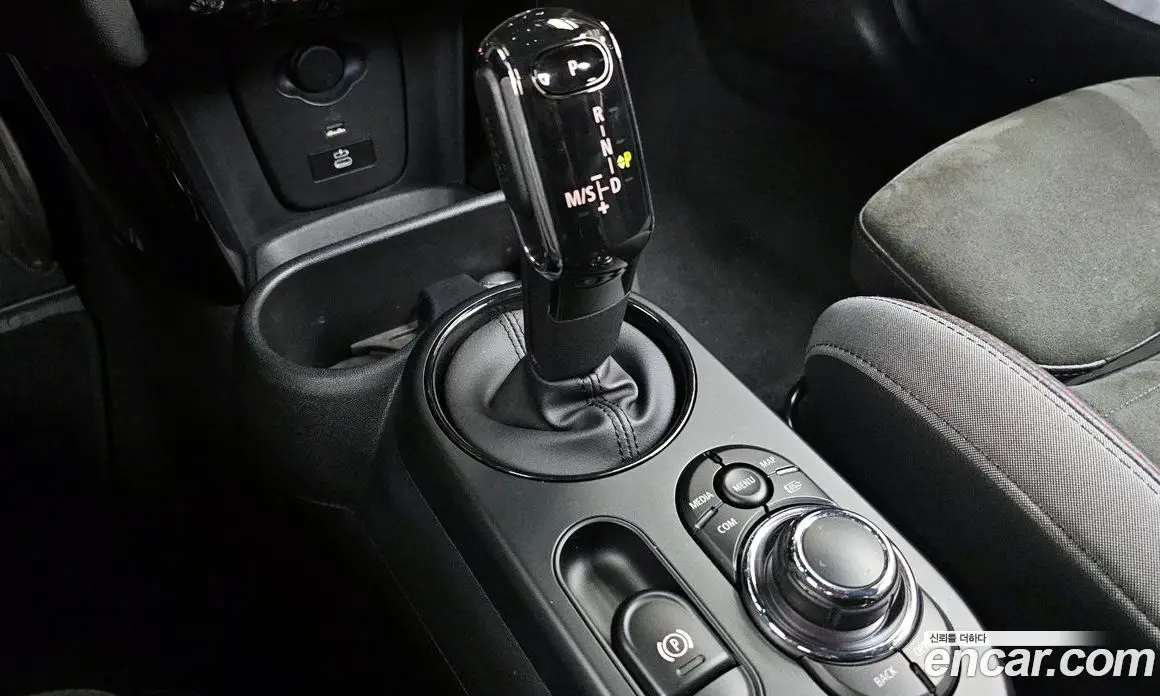Mini Cooper 2023 2.0 автомат (гидро), фото 9 Mini Cooper 2023 2.0 автомат (гидро), фото 9