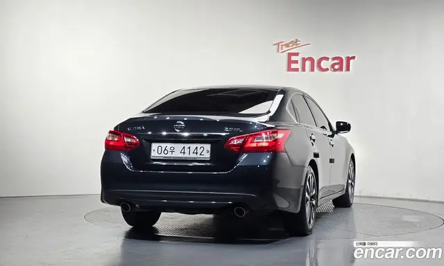 Nissan Altima 2017 2.5 автомат (гидро), миниатюра 4