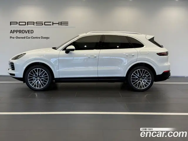 Porsche Cayenne 2019 3.0 автомат (гидро), миниатюра 3 Porsche Cayenne 2019 3.0 автомат (гидро), миниатюра 3