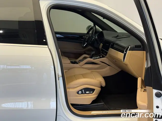 Porsche Cayenne 2019 3.0 автомат (гидро), миниатюра 10 Porsche Cayenne 2019 3.0 автомат (гидро), миниатюра 10