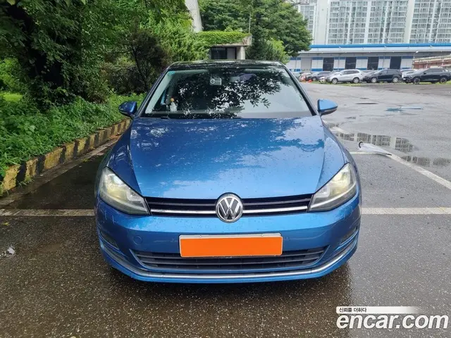 Volkswagen Golf 2015 2.0 автомат (гидро), миниатюра 2 Volkswagen Golf 2015 2.0 автомат (гидро), миниатюра 2