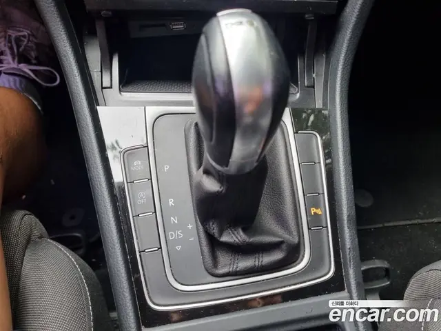 Volkswagen Golf 2015 2.0 автомат (гидро), миниатюра 9 Volkswagen Golf 2015 2.0 автомат (гидро), миниатюра 9