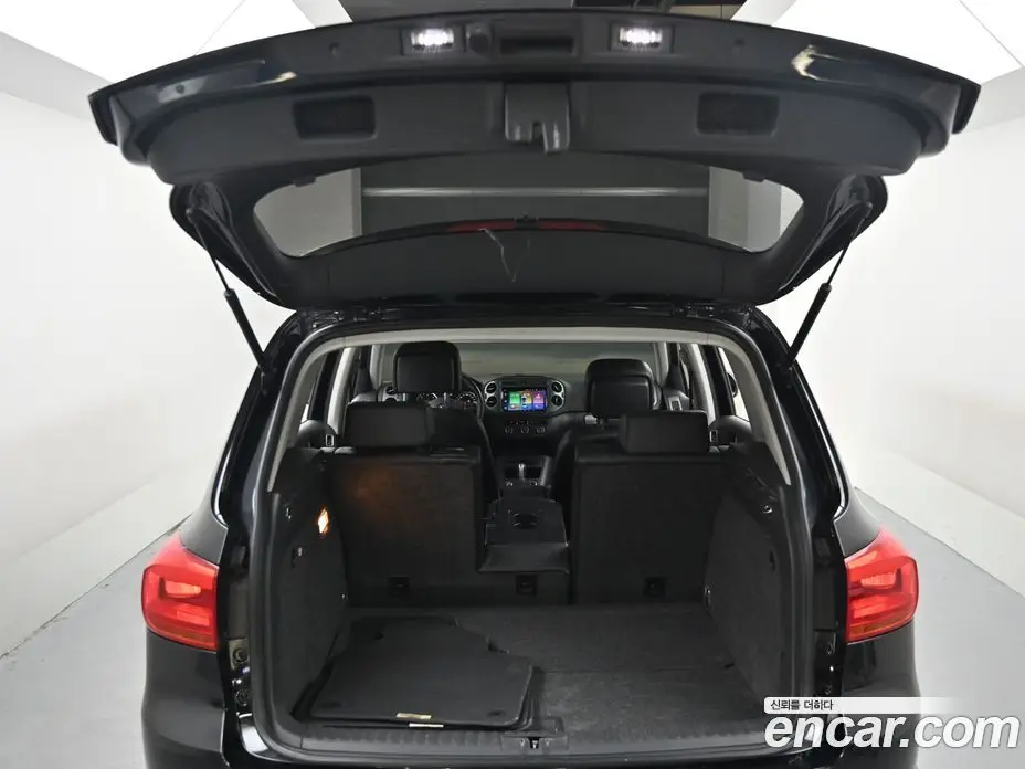 Volkswagen Tiguan 2015 2.0 автомат (гидро), фото 19
