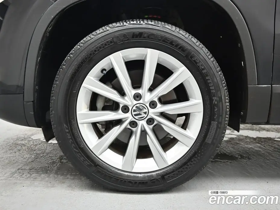 Volkswagen Tiguan 2015 2.0 автомат (гидро), фото 5