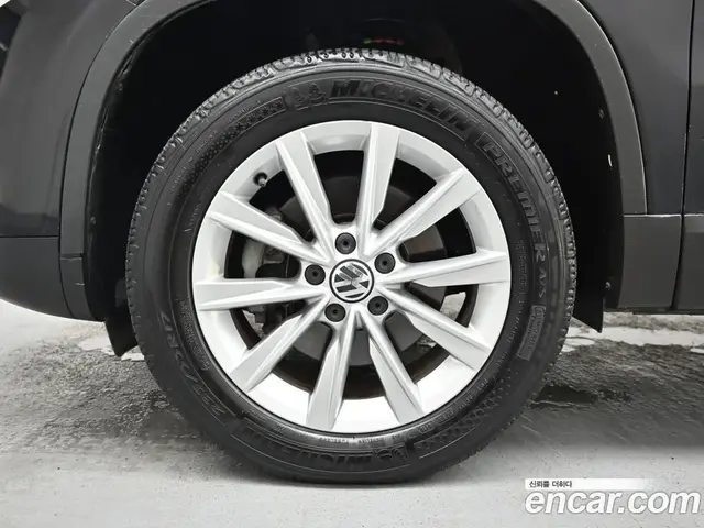 Volkswagen Tiguan 2015 2.0 автомат (гидро), миниатюра 5
