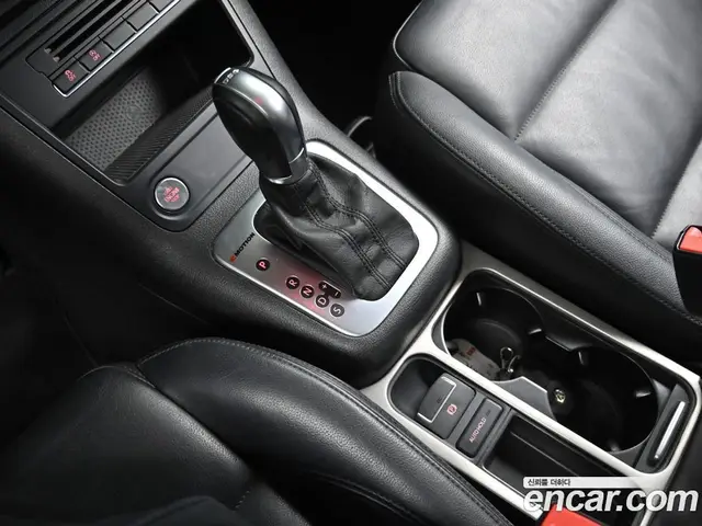 Volkswagen Tiguan 2015 2.0 автомат (гидро), миниатюра 9