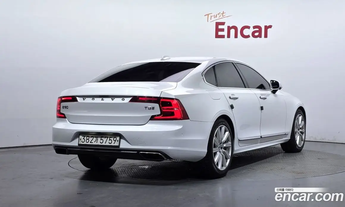 Volvo S90 2020 2.0 автомат (гидро), фото 2 Volvo S90 2020 2.0 автомат (гидро), фото 2