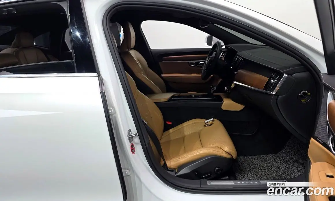 Volvo S90 2020 2.0 автомат (гидро), фото 10 Volvo S90 2020 2.0 автомат (гидро), фото 10