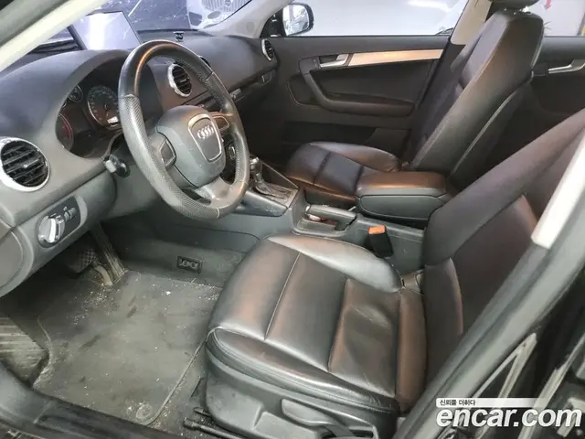 Audi A3 2011 2.0 автомат (гидро), миниатюра 8