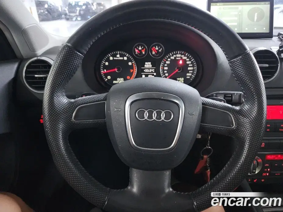 Audi A3 2011 2.0 автомат (гидро), фото 9