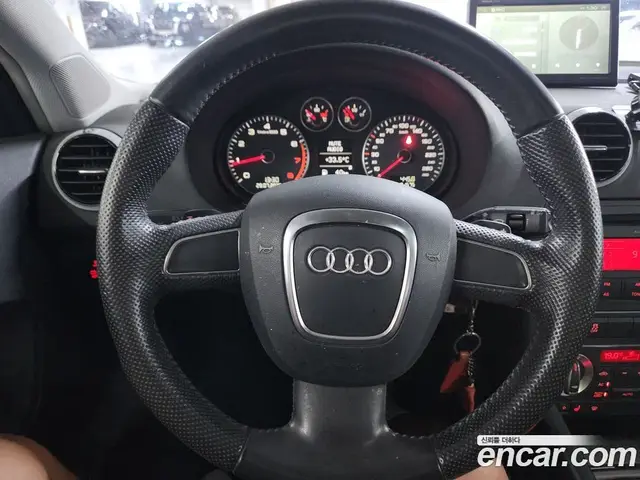 Audi A3 2011 2.0 автомат (гидро), миниатюра 9