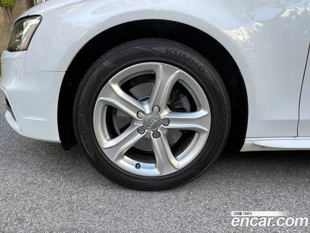 Audi A4 2013 2.0 автомат (гидро), миниатюра 5 Audi A4 2013 2.0 автомат (гидро), миниатюра 5