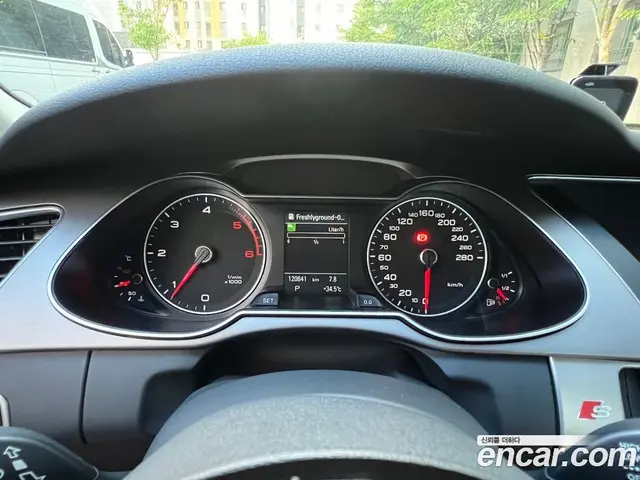 Audi A4 2013 2.0 автомат (гидро), миниатюра 8 Audi A4 2013 2.0 автомат (гидро), миниатюра 8
