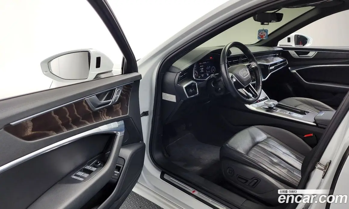 Audi A6 2020 2.0 автомат (гидро), фото 10